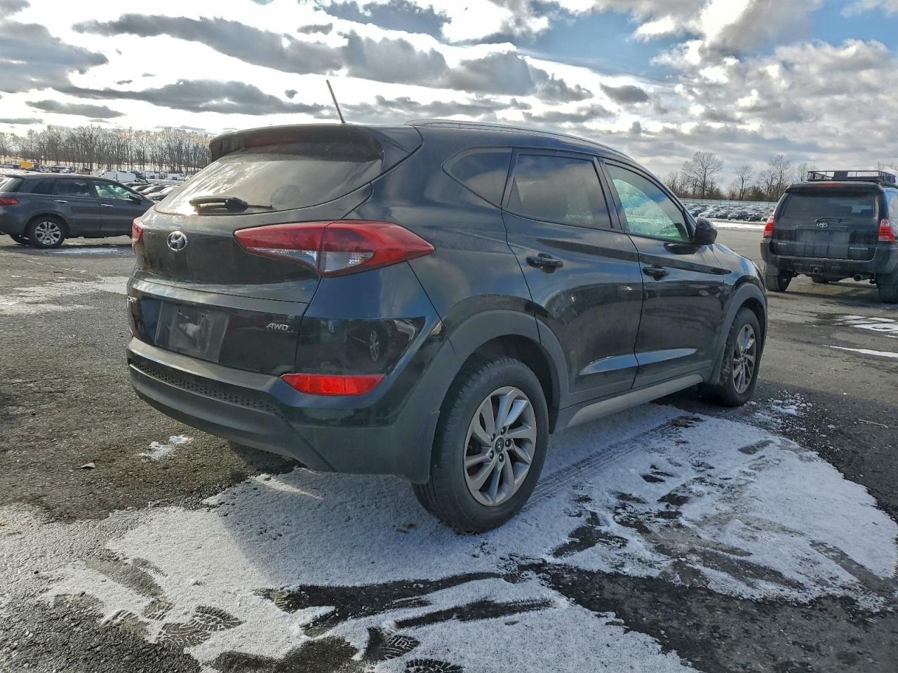 Lot #3312311772 2017 HYUNDAI TUCSON LIM
