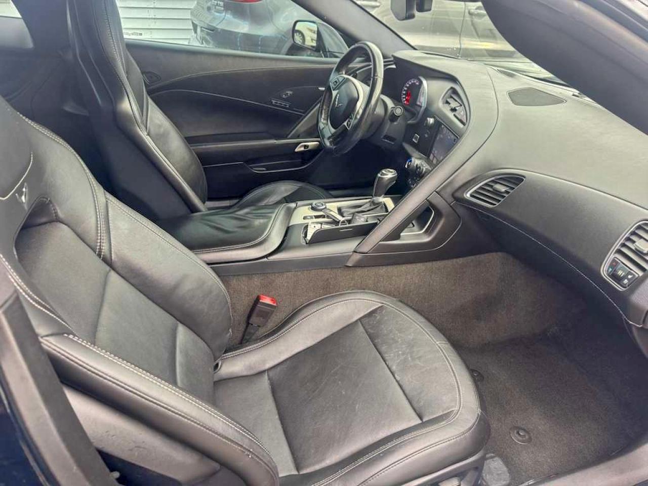 CHEVROLET CORVETTE STINGRAY 2LT