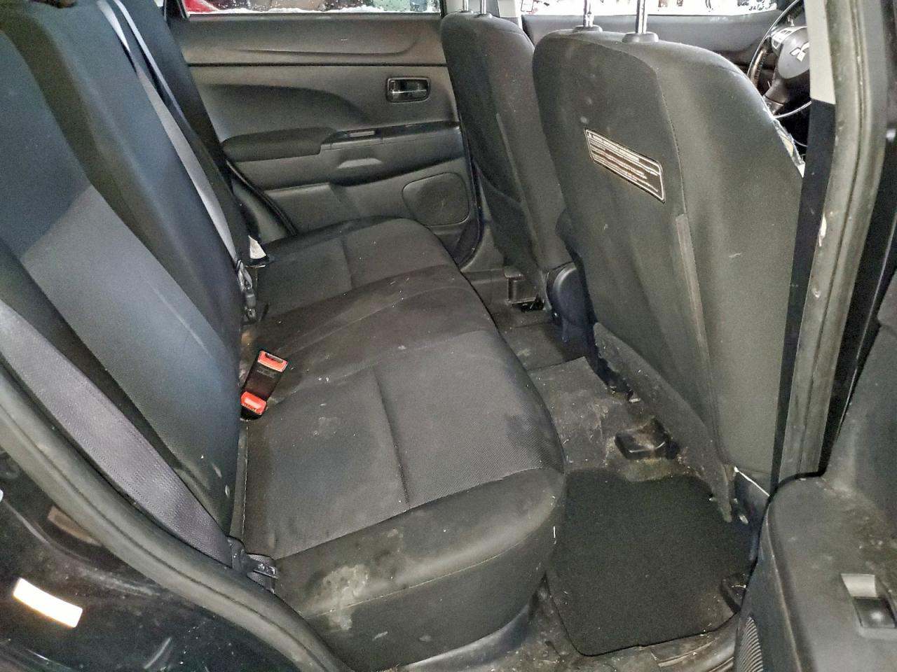 MITSUBISHI OUTLANDER ES