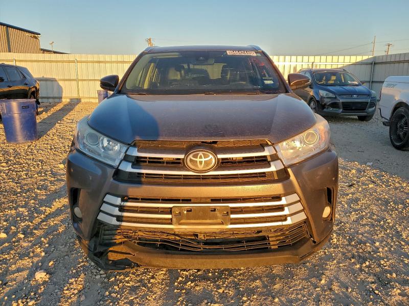2017 TOYOTA HIGHLANDER #3316851650