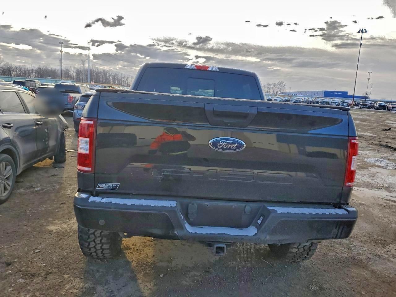 FORD F-150 SUPERCREW