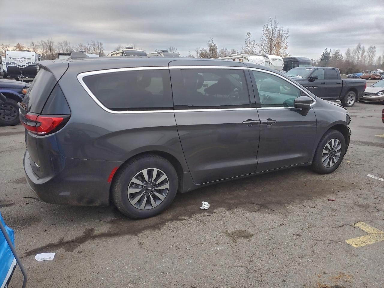CHRYSLER PACIFICA HYBRID TOURING L