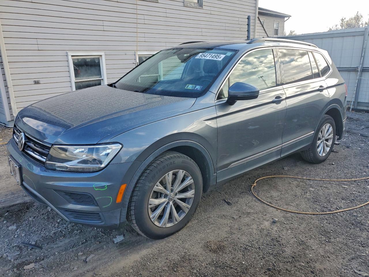 VOLKSWAGEN TIGUAN SE