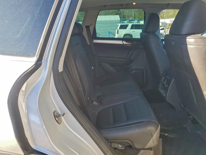 2012 VOLKSWAGEN TOUAREG V6 #3303783427