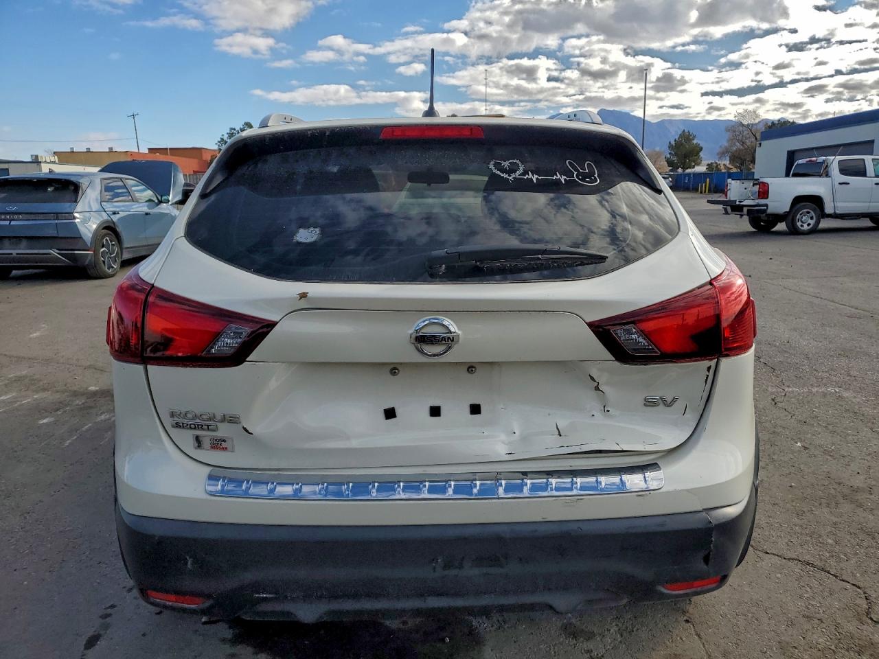NISSAN ROGUE SPORT S