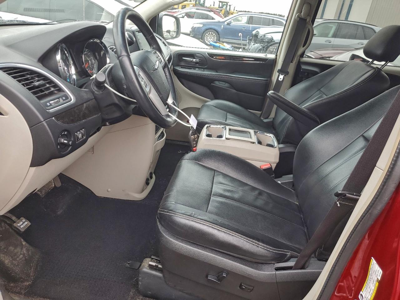 CHRYSLER TOWN & COUNTRY TOURING