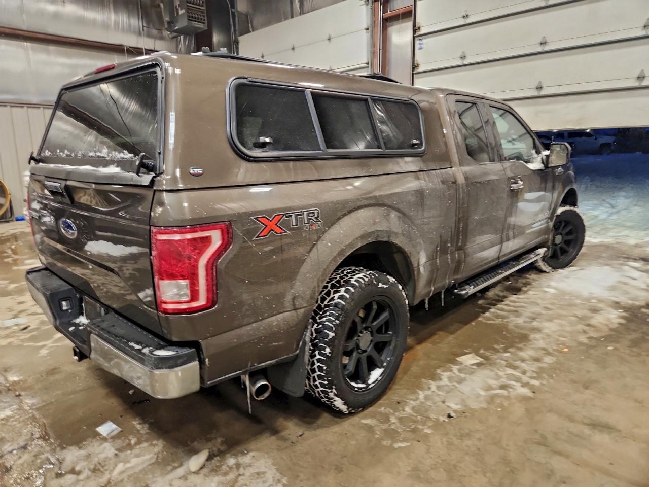 FORD F-150 SUPER CAB