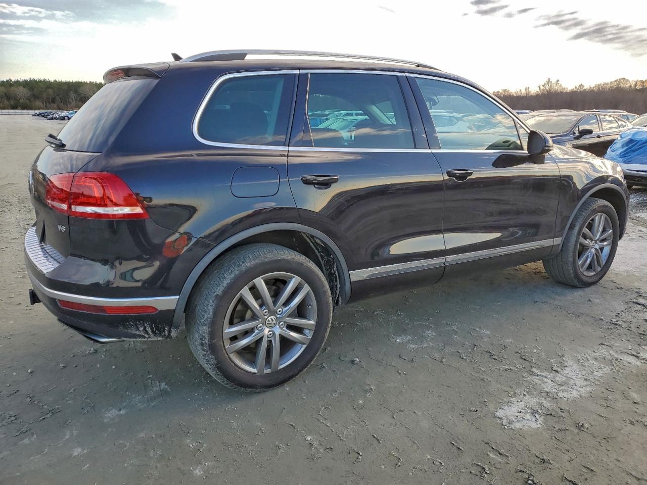VOLKSWAGEN TOUAREG SPORT