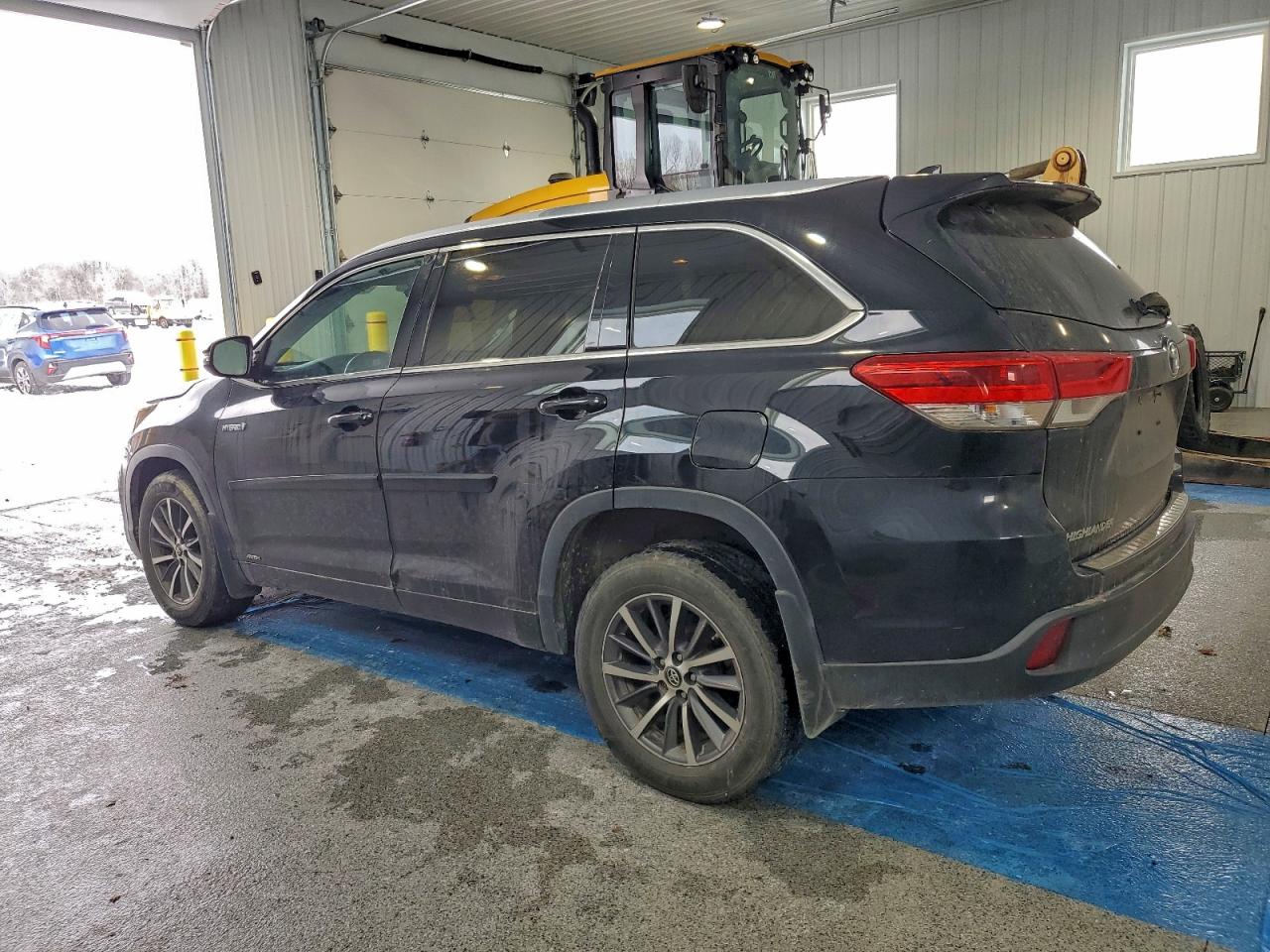 TOYOTA HIGHLANDER HYBRID