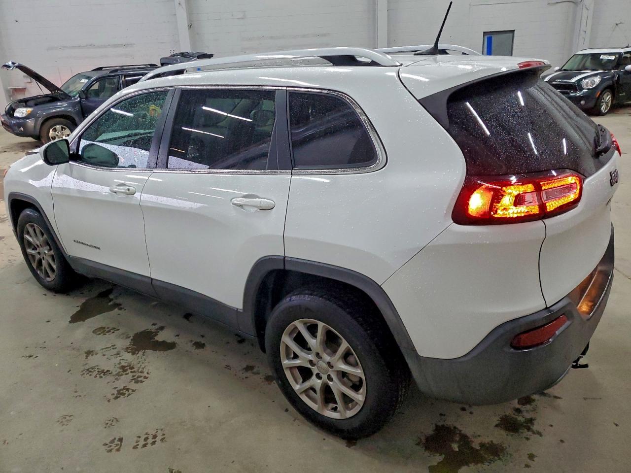 JEEP GRAND CHEROKEE LATITUDE