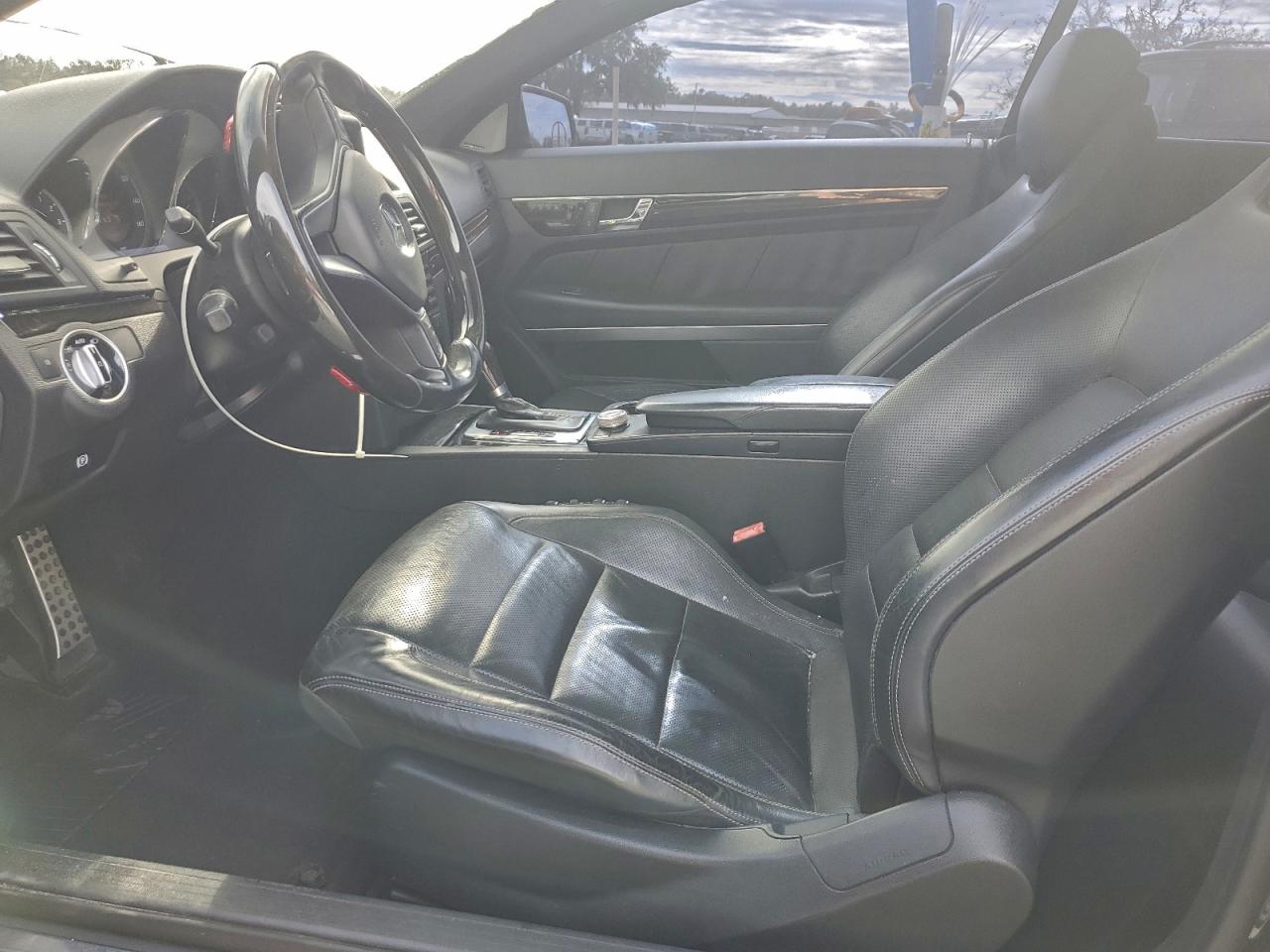 MERCEDES-BENZ E-CLASS 550