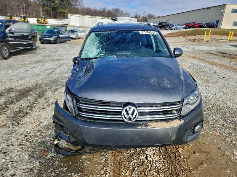 2016 VOLKSWAGEN TIGUAN S #3303815420