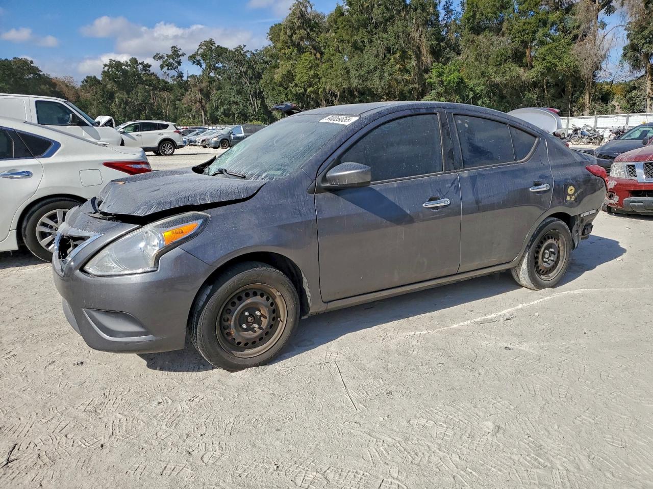 NISSAN VERSA S