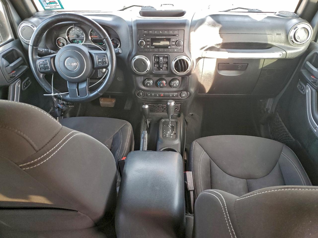 JEEP WRANGLER SAHARA