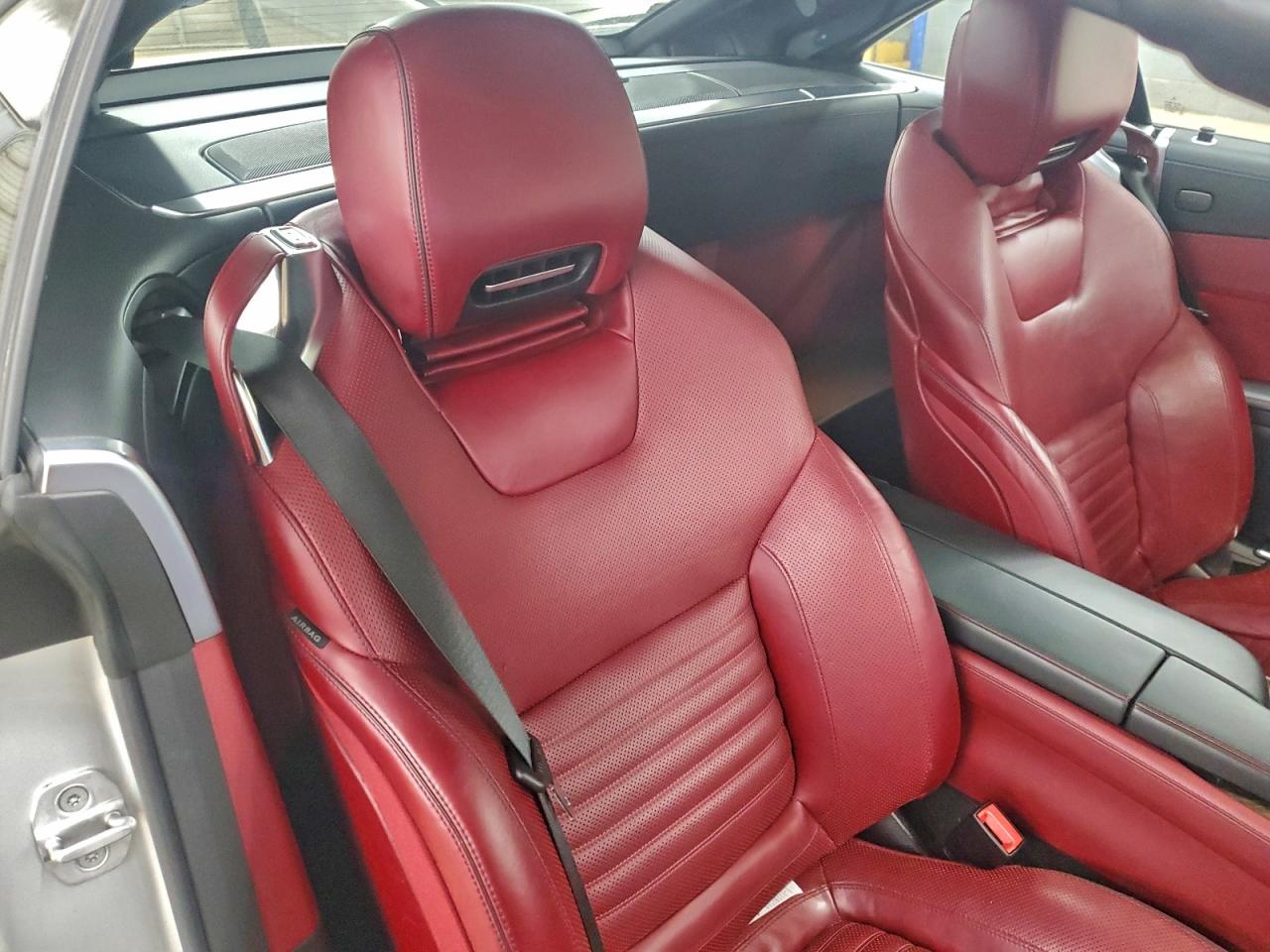 MERCEDES-BENZ SL-CLASS 550