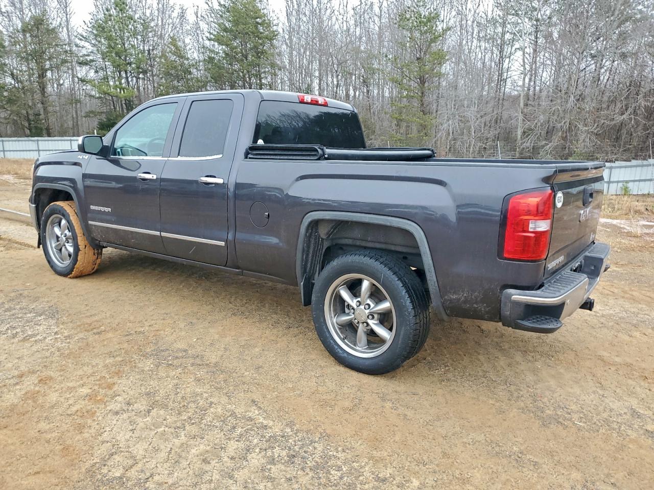GMC SIERRA K1500 SLT