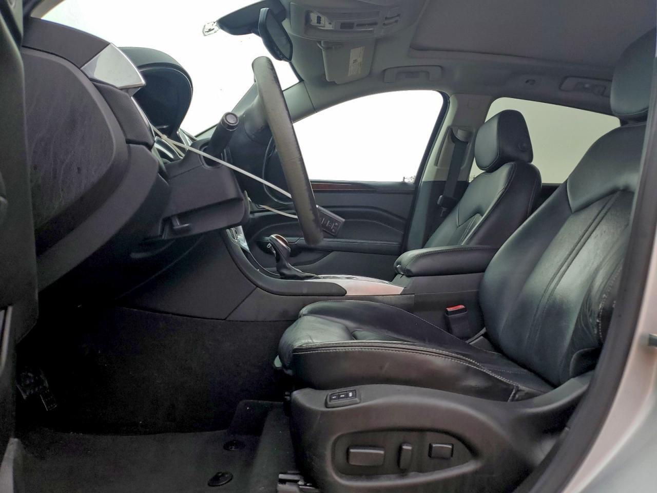 CADILLAC SRX LUXURY COLLECTION