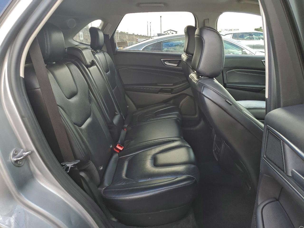 FORD EDGE TITANIUM