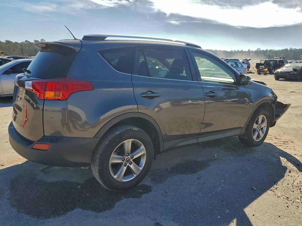 TOYOTA RAV4 XLE