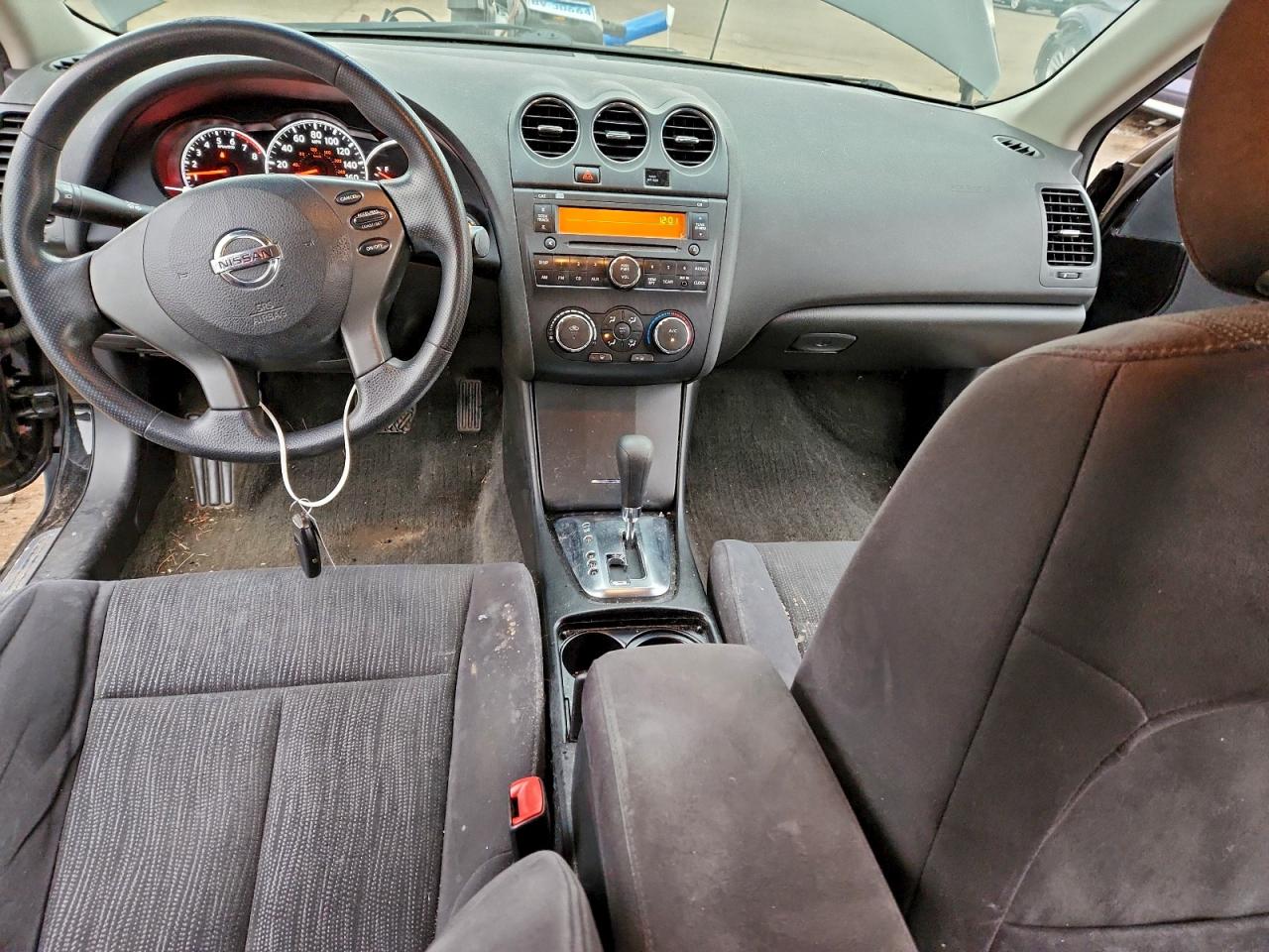 NISSAN ALTIMA BASE