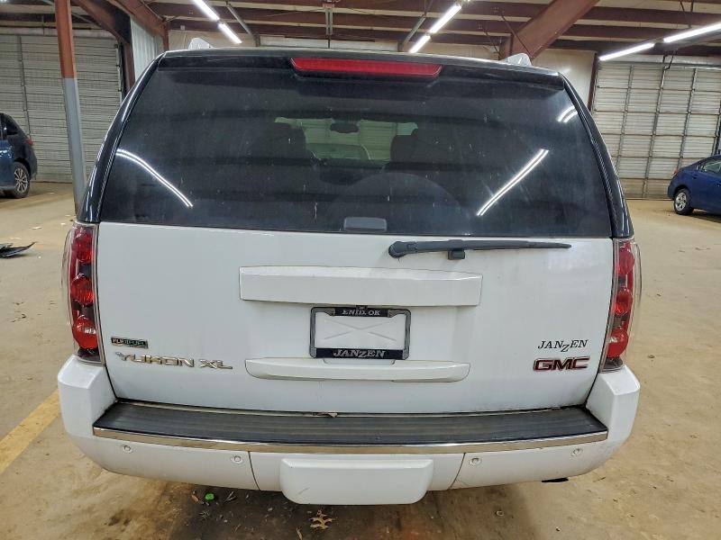 2011 GMC YUKON XL D #3316826402