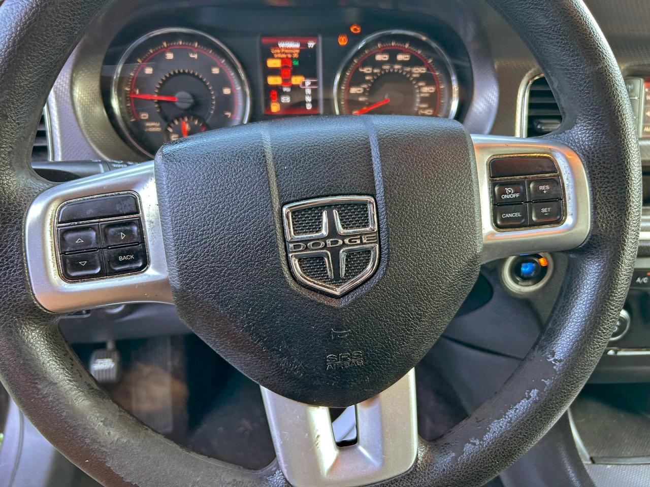 Lot #3305325354 2013 DODGE CHARGER SE