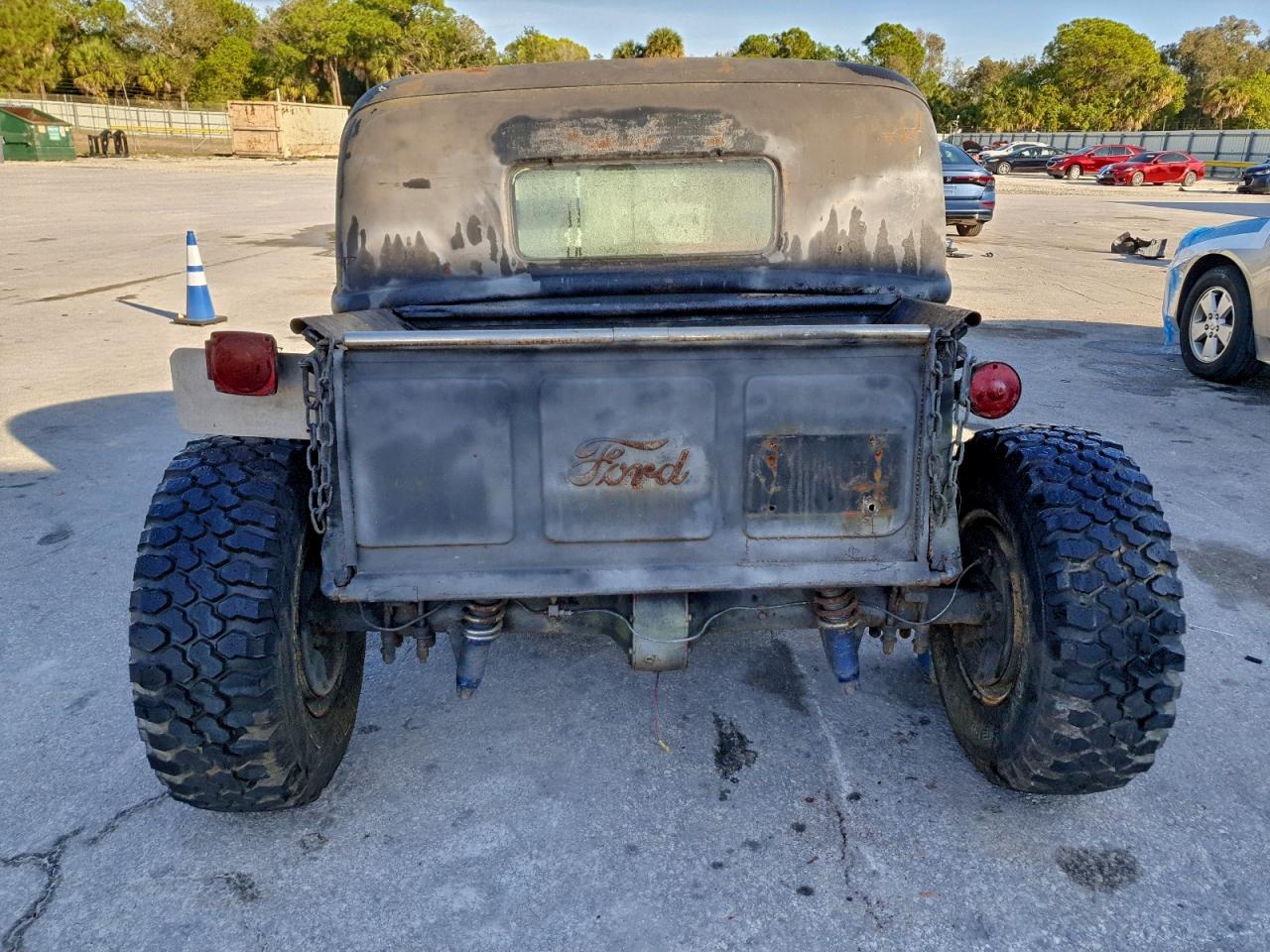 Lot #3304567439 1946 FORD COUPE