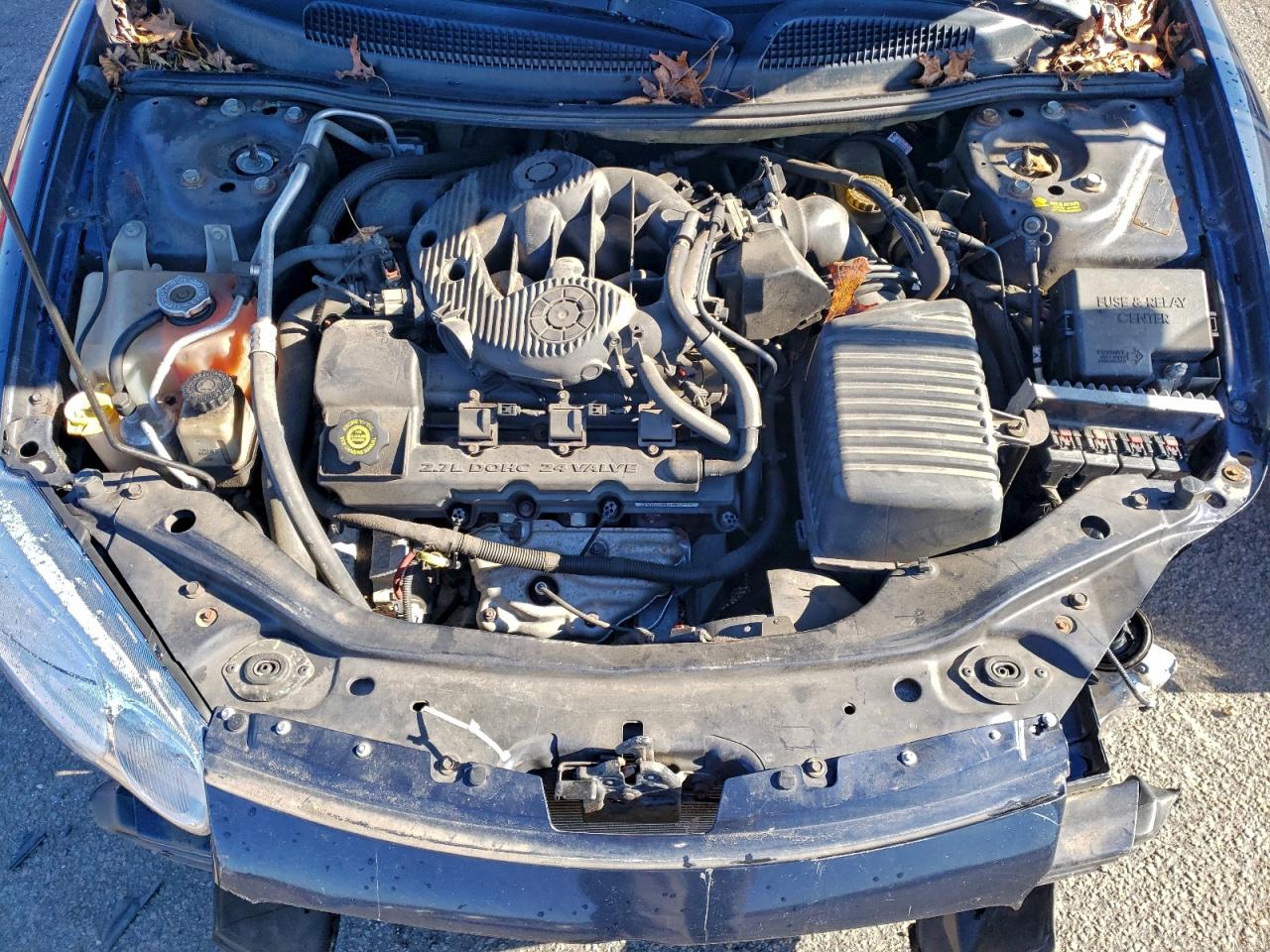 Lot #3315888144 2004 CHRYSLER SEBRING LI