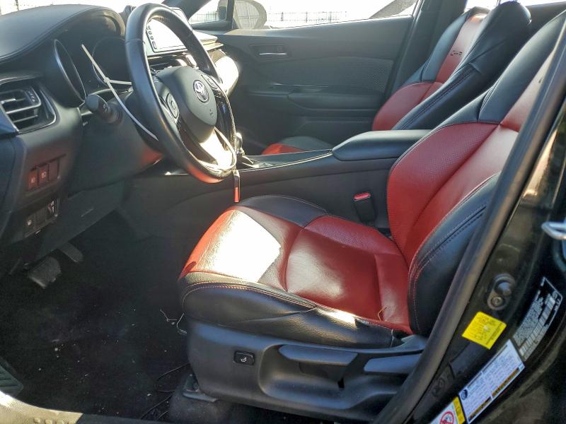2018 TOYOTA C-HR XLE #3304776929