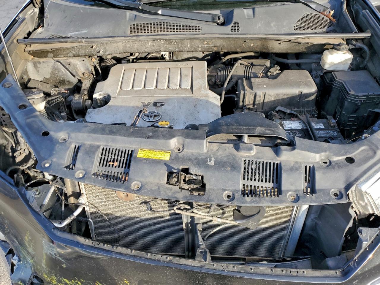 TOYOTA HIGHLANDER BASE