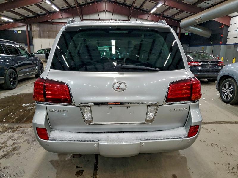 2009 LEXUS LX 570 #3305585099