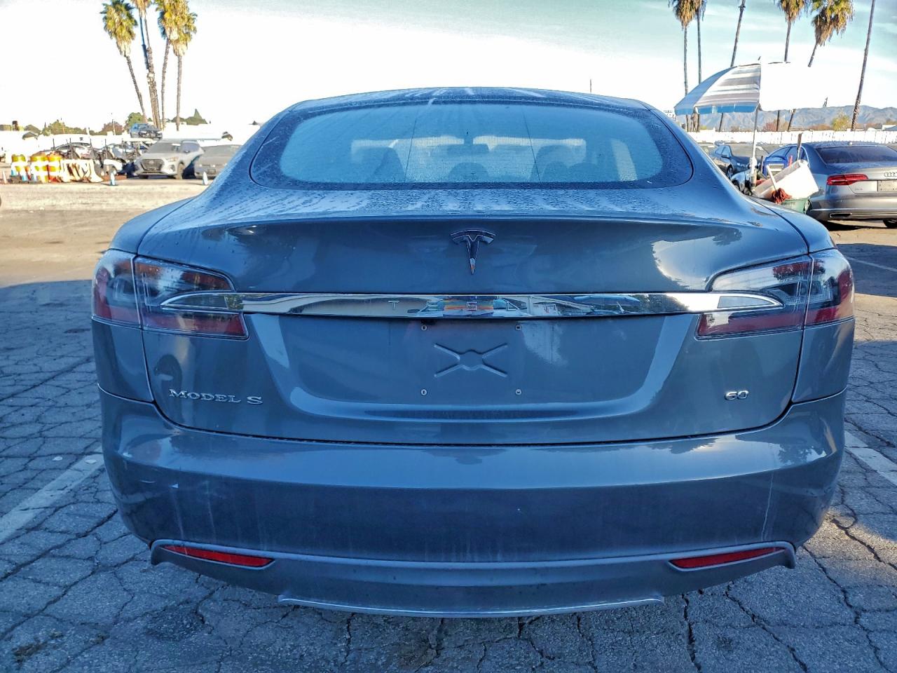 TESLA MODEL S