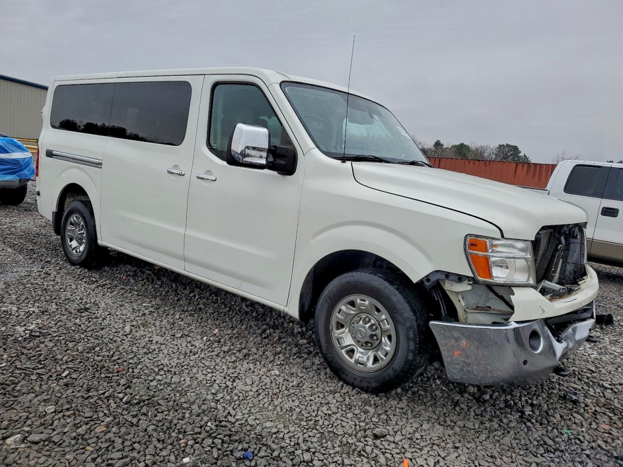 NISSAN NV3500 3500 S