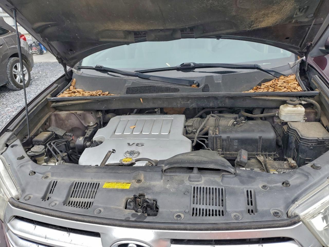 TOYOTA HIGHLANDER BASE