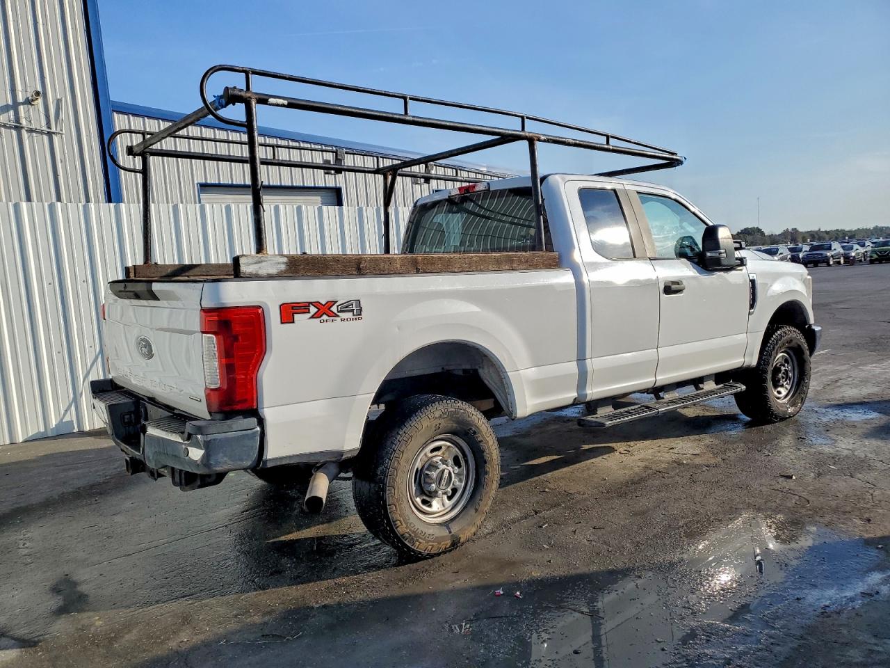 FORD F-250 SUPER DUTY