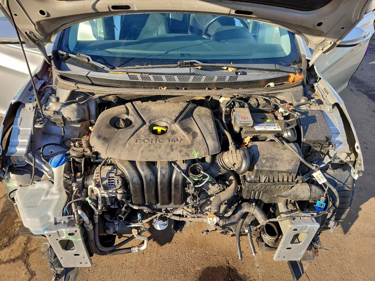 Lot #3311461347 2014 HYUNDAI ELANTRA SE