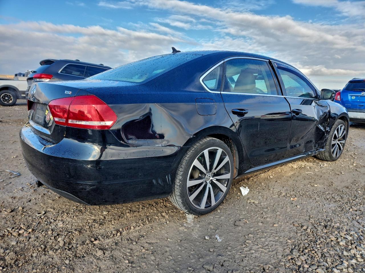 VOLKSWAGEN PASSAT S
