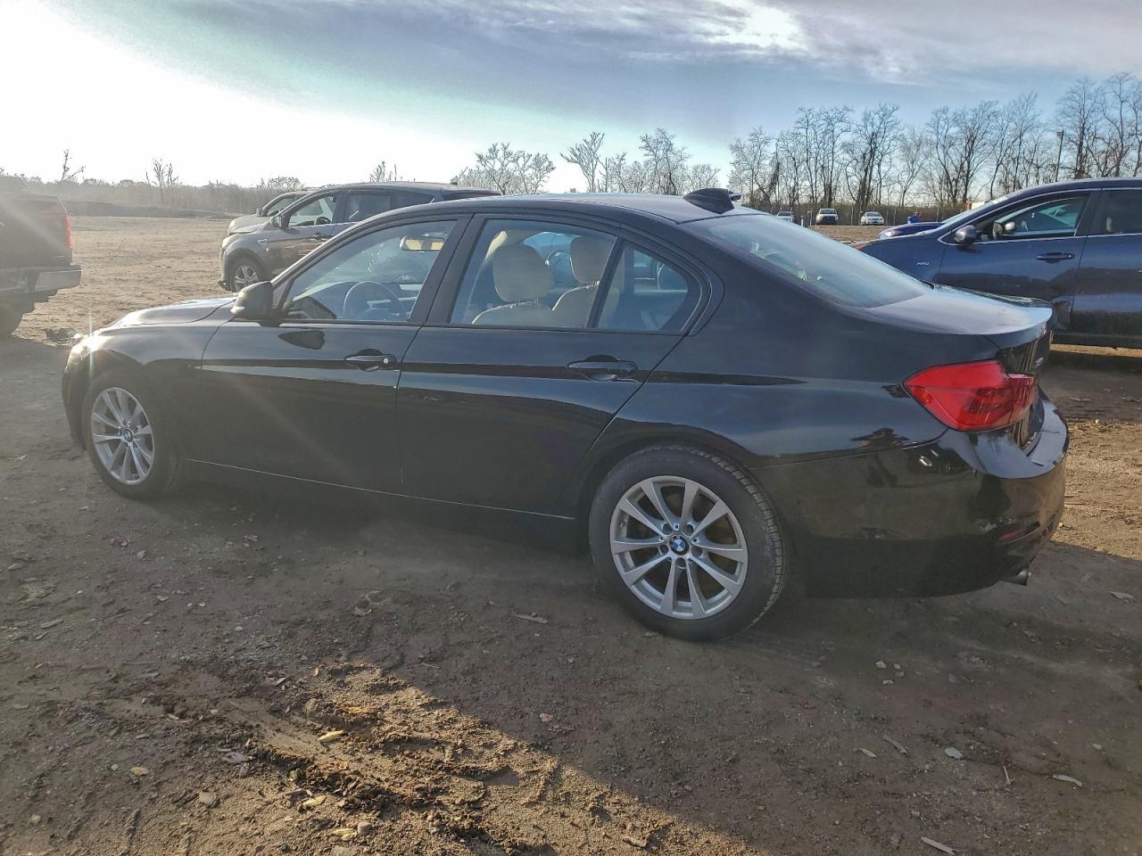 Lot #3302758358 2017 BMW 320 XI