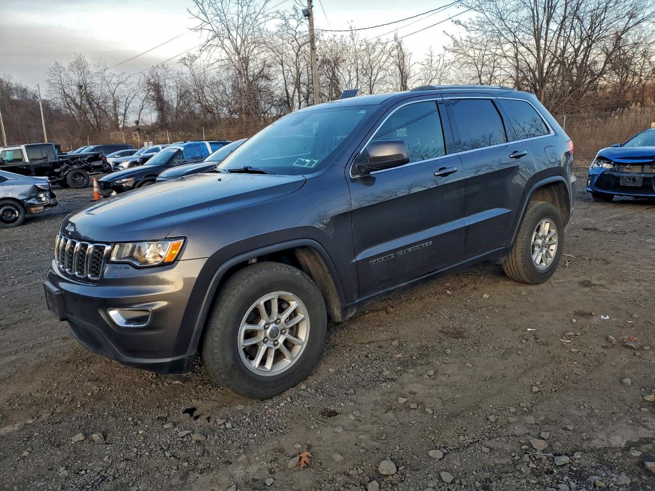 JEEP GRAND CHEROKEE LAREDO