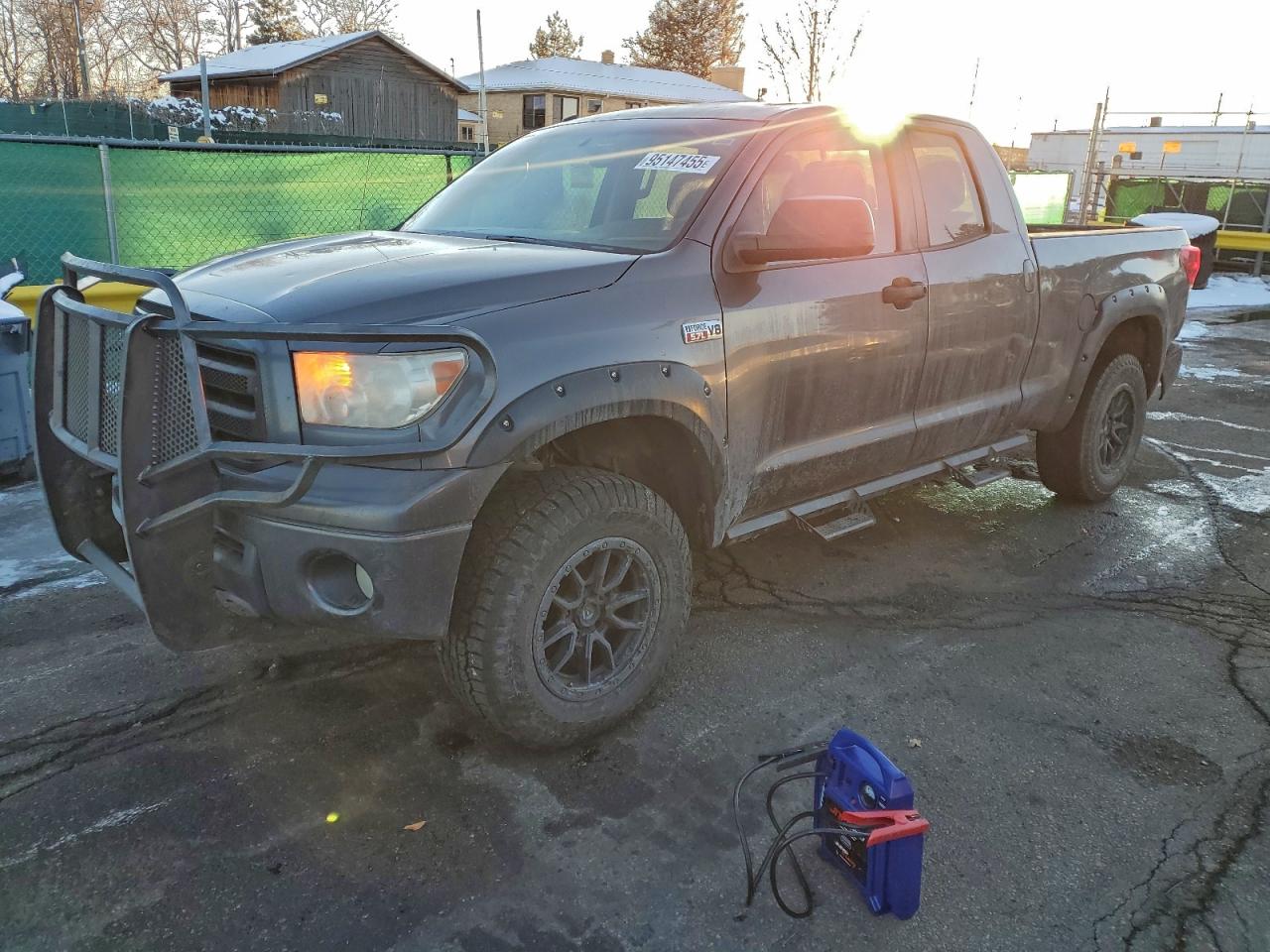 TOYOTA TUNDRA DOUBLE CAB SR5