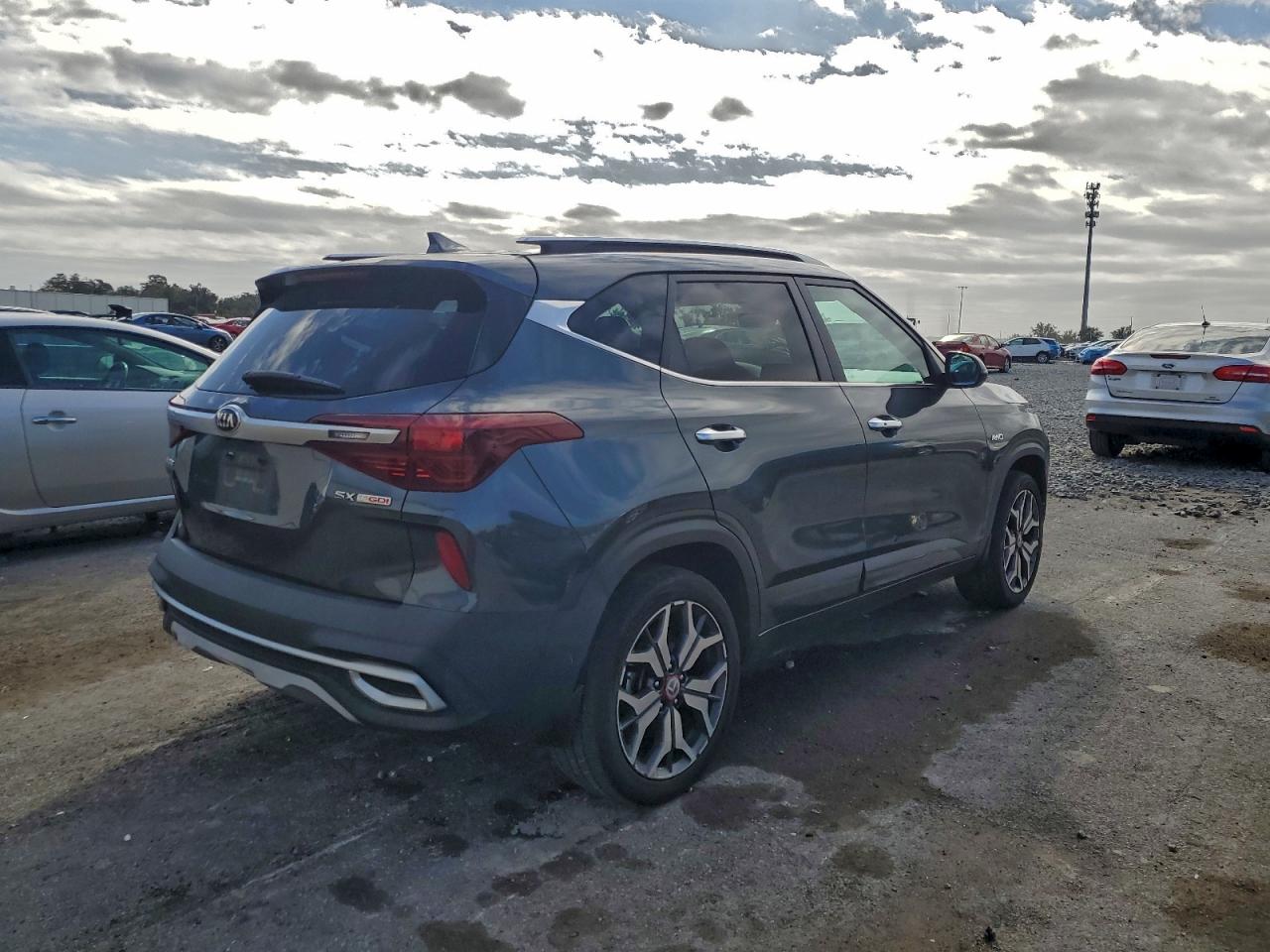 Lot #3315978135 2021 KIA SELTOS SX