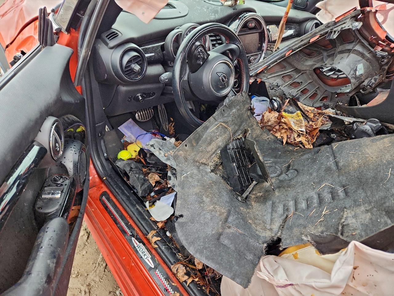 MINI COOPER JOHN COOPER WORKS