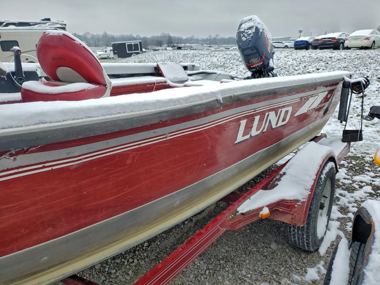 Lot #3304566456 1996 LUND BOAT