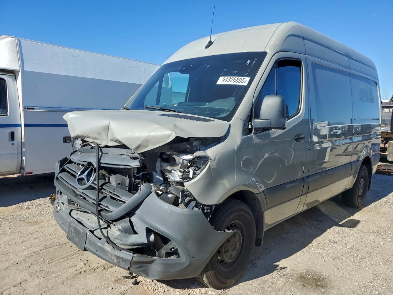 MERCEDES-BENZ SPRINTER 2500