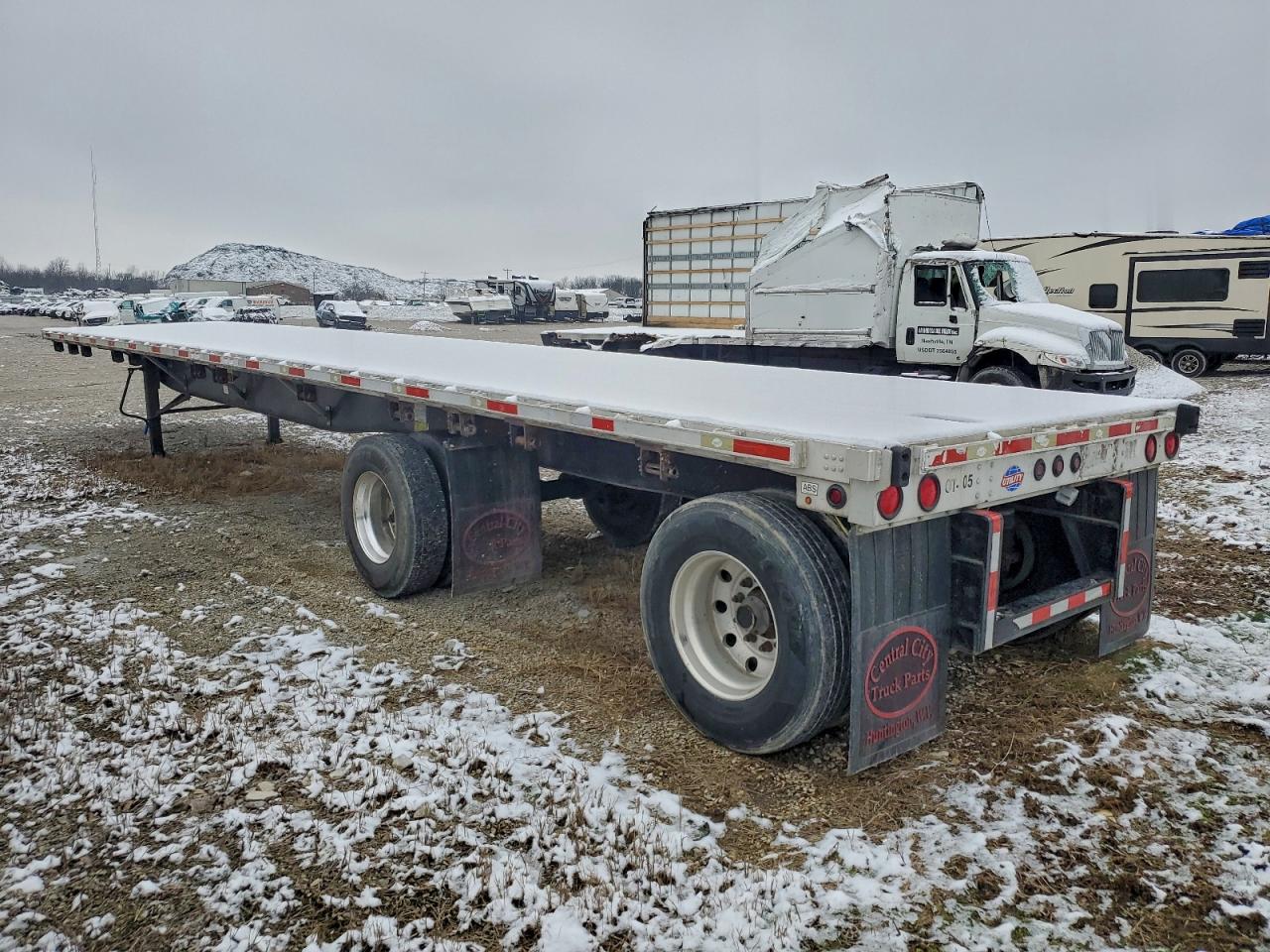 Lot #3305040970 2014 UTILITY FLATBED TRAILER