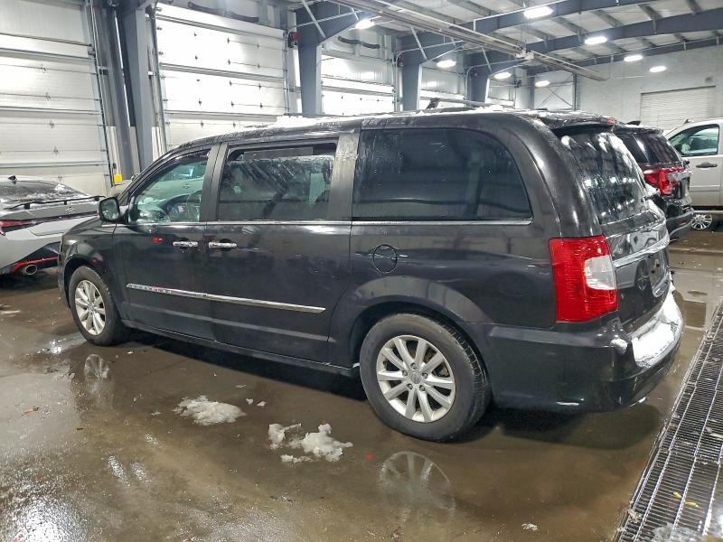 2014 CHRYSLER TOWN & COU #3304563465