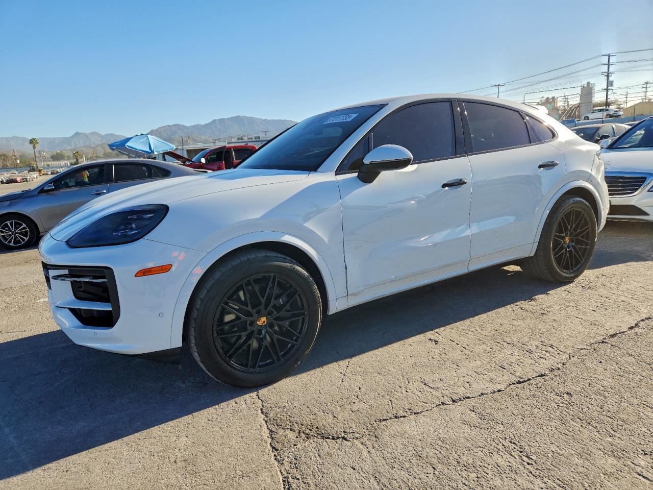 PORSCHE CAYENNE COUPE