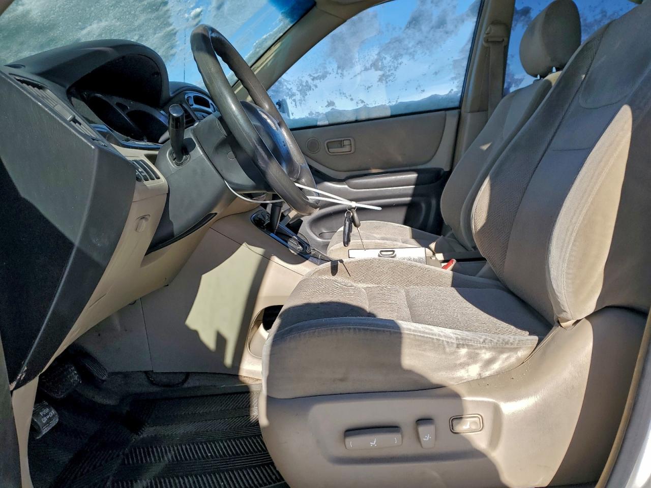 Lot #3315888171 2003 TOYOTA HIGHLANDER