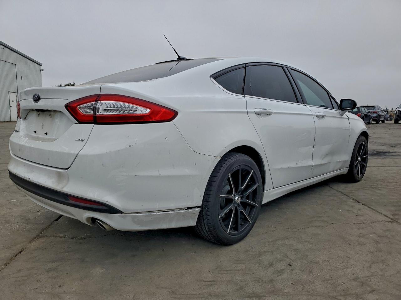 FORD FUSION SE