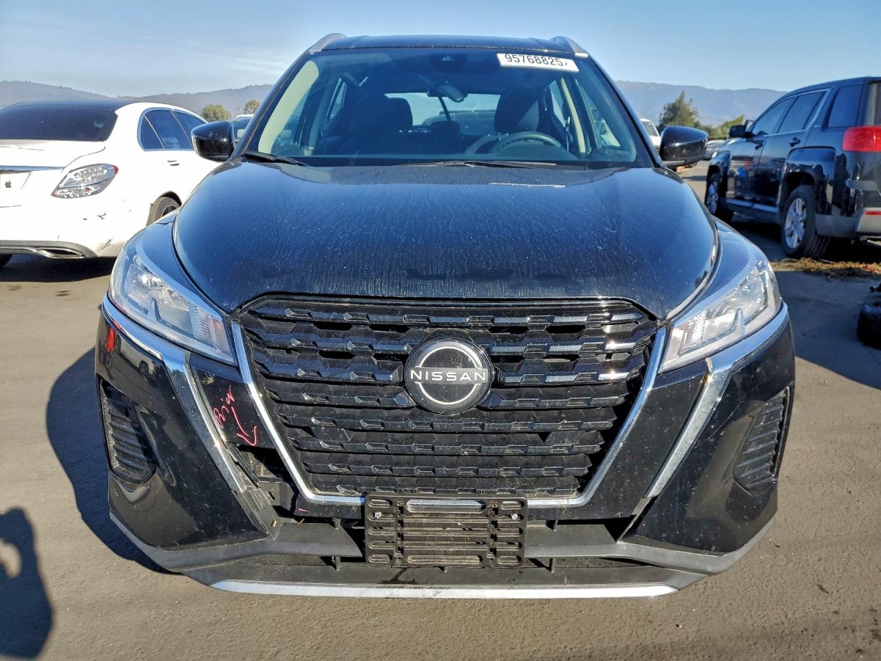 NISSAN KICKS SV